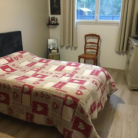 Ferienwohnung Au Vieux Bourg Guécélard Exterior foto
